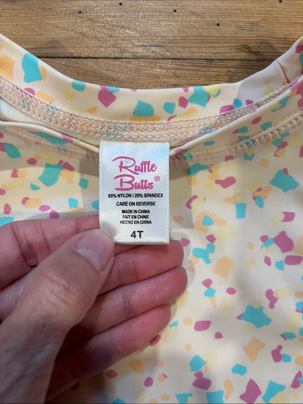 Set/2 RUFFLE BUTTS 4T Cream Confetti Print Ruffled Rash Guard & Bottoms - Picture 7 of 9